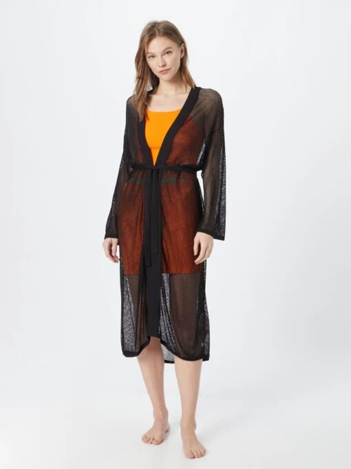 Calvin Klein Swimwear Ponchos & Kimonos Kimono Dames Zwart -Kledingwinkel 0aaf9cbc0507142dff3ee7f840b7a388 scaled