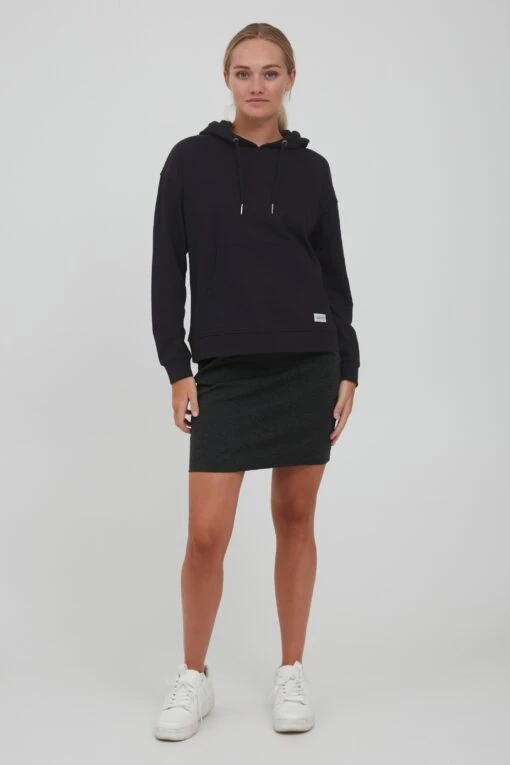 OXMO Hoodies Trui Greta Dames Zwart -Kledingwinkel 160d38a625f46f05619962ce882b5d73 scaled