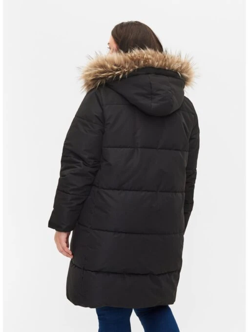 Zizzi Winterjassen Winterjas Luna Dames Zwart -Kledingwinkel 5a5a349e2e33b0cac35e18875786c7de scaled