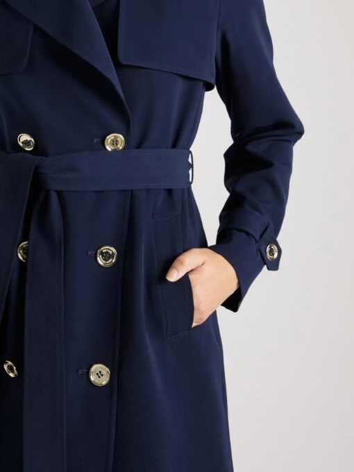 MICHAEL Michael Kors Trenchcoats Tussenmantel Dames Donkerblauw -Kledingwinkel 6d243dba3d2063aa28b9edd60218cd05 scaled