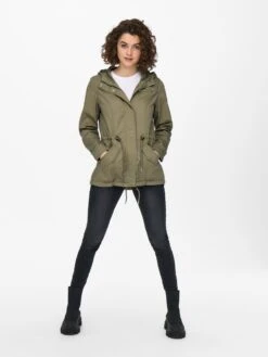 ONLY Parkas Tussenparka Lorca Dames Olijfgroen -Kledingwinkel bd11b8e0b3c0795759e3bee17f7be710