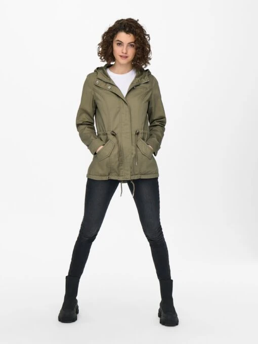 ONLY Parkas Tussenparka Lorca Dames Olijfgroen -Kledingwinkel bd11b8e0b3c0795759e3bee17f7be710 scaled