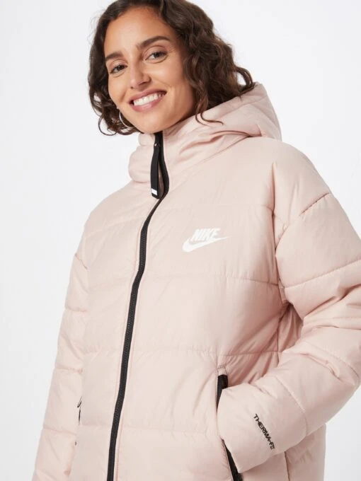 Nike Sportswear Wintermantels Wintermantel Dames Pastelroze -Kledingwinkel d42016690f825e4c9c569300ae10d4ce scaled